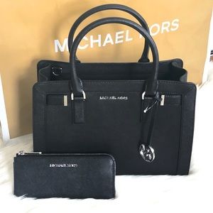 🆕Black MK Dillon Satchel w/Wallet🎀